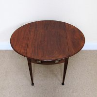 GEORGIAN PEMBROKE TABLE